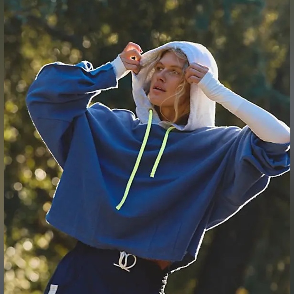 NWT Free People x FP Movement End Game Hoodie in Blue Combo - Picture 4 of 13